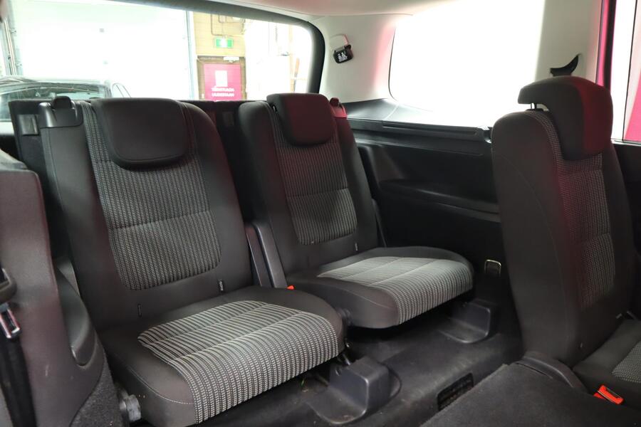 SEAT Alhambra vaihtoauto