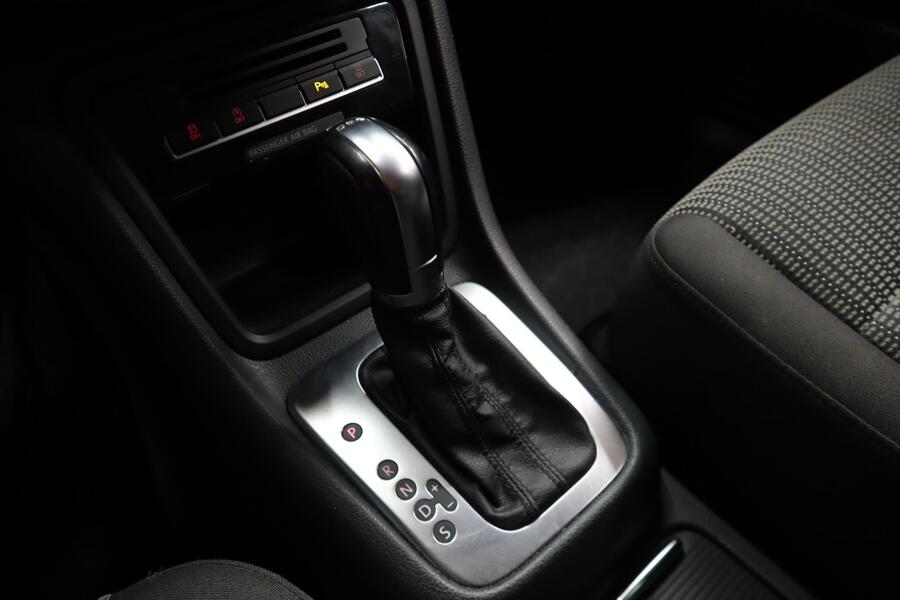 SEAT Alhambra vaihtoauto