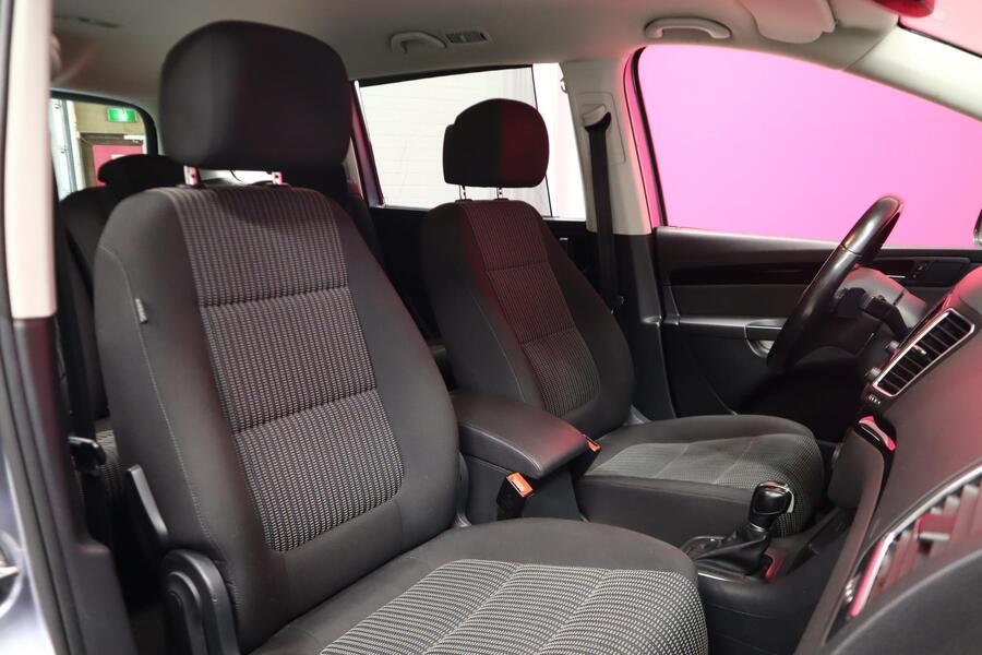 SEAT Alhambra vaihtoauto