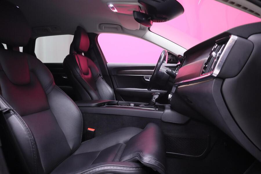 Volvo V90 Cross Country vaihtoauto