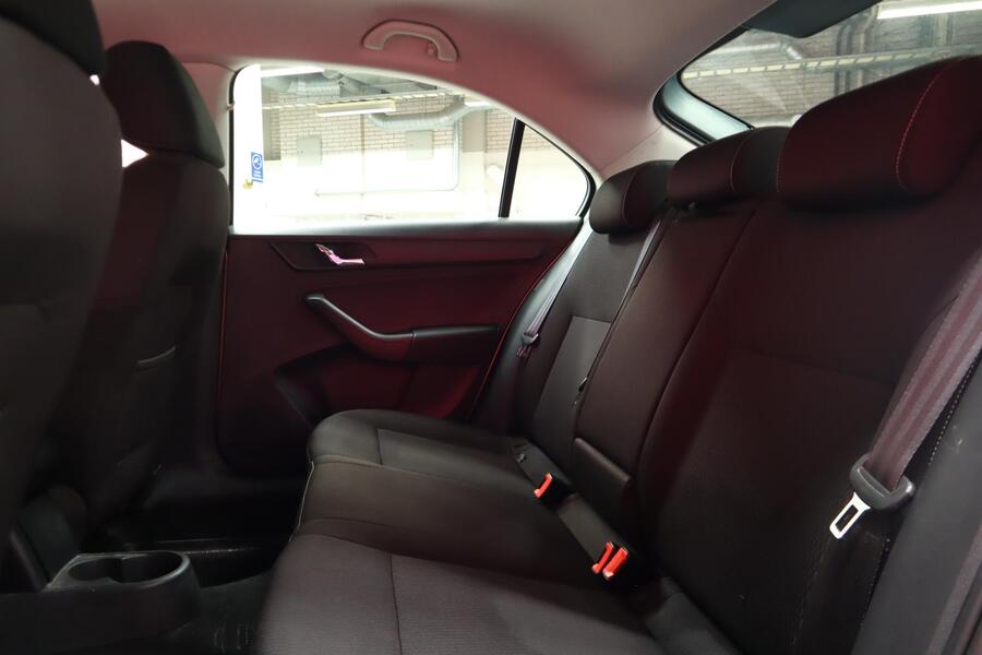 Skoda Rapid vaihtoauto