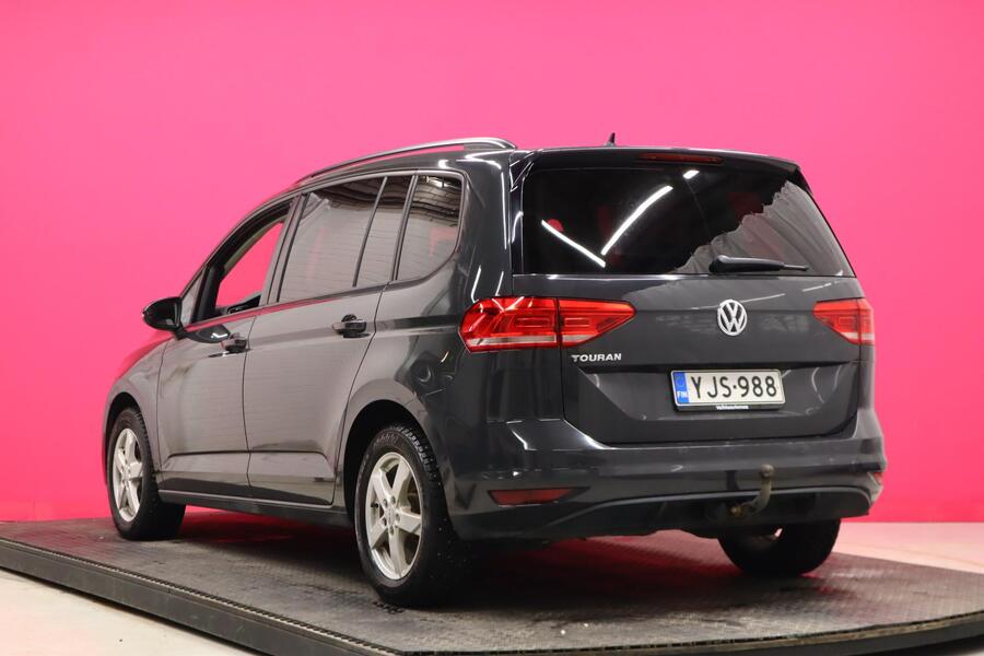 Volkswagen Touran vaihtoauto