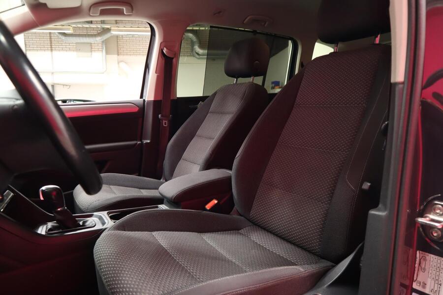 Volkswagen Touran vaihtoauto