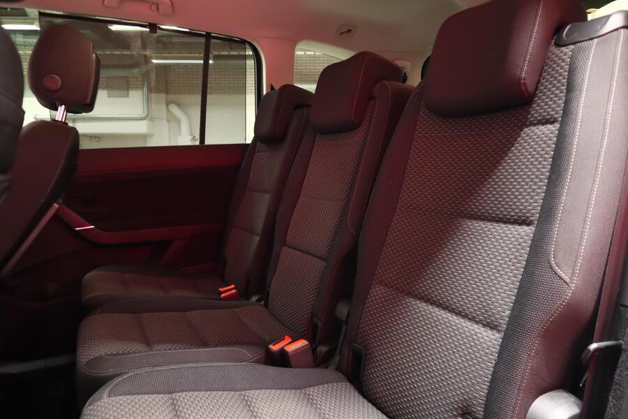 Volkswagen Touran vaihtoauto