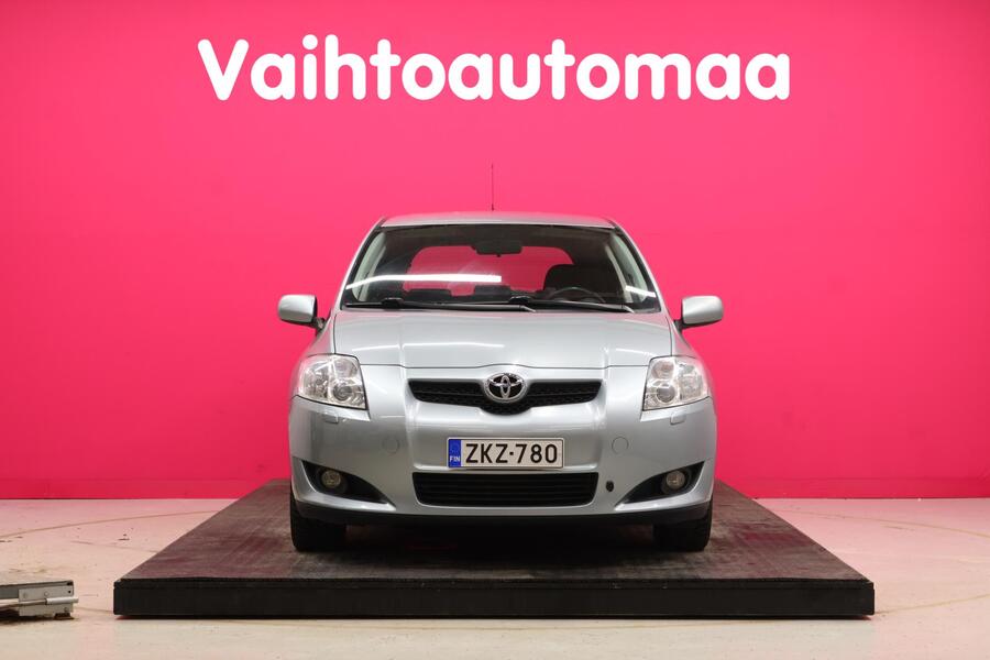 Toyota Auris vaihtoauto