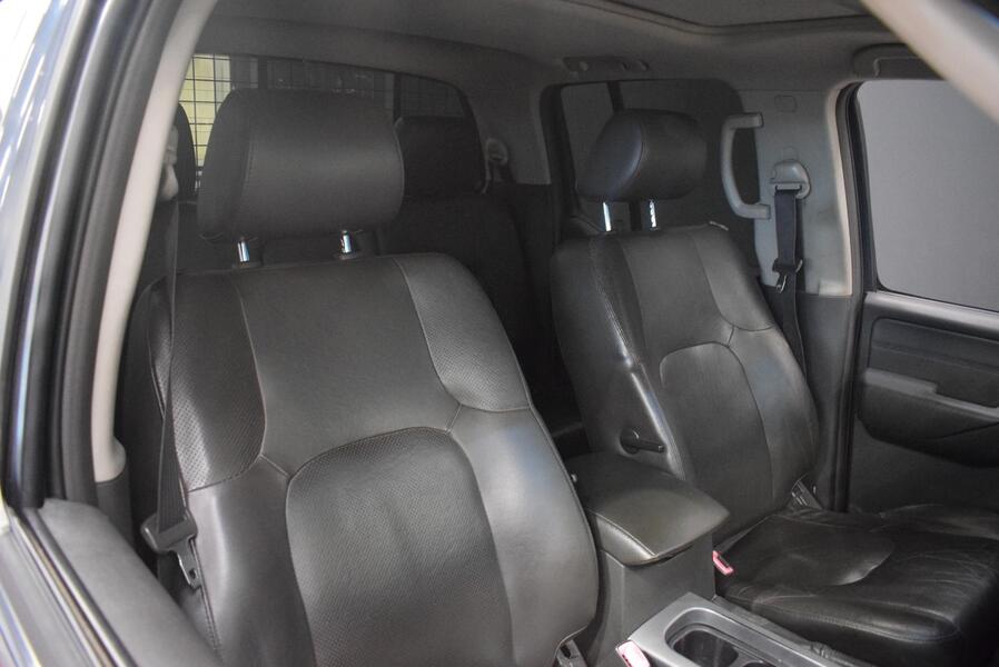 Nissan Navara vaihtoauto