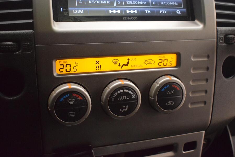 Nissan Navara vaihtoauto