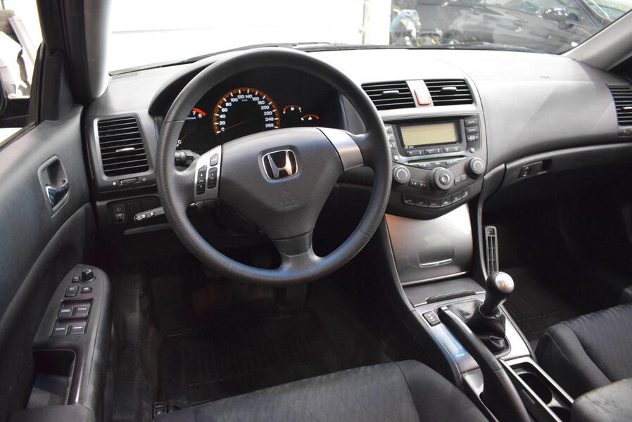 Honda Accord vaihtoauto