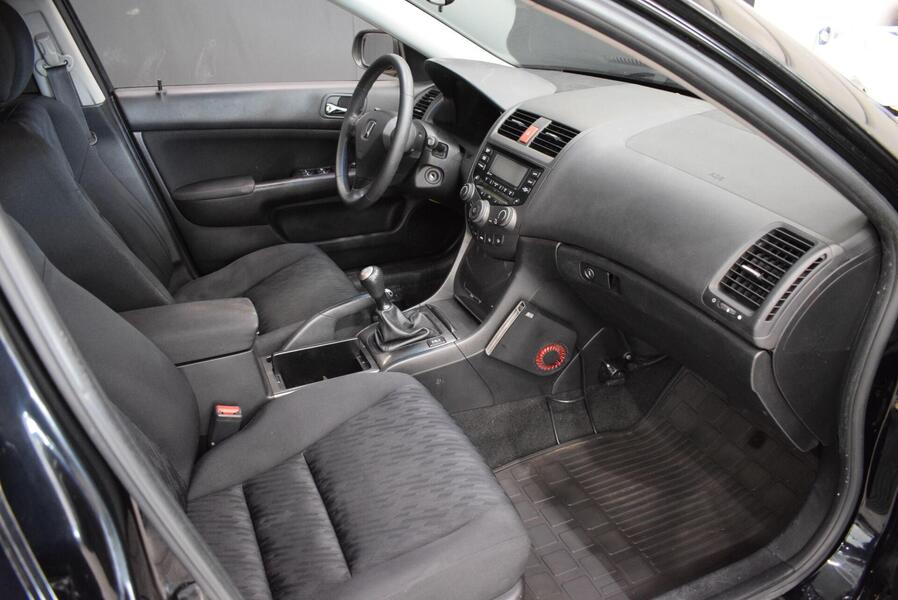 Honda Accord vaihtoauto