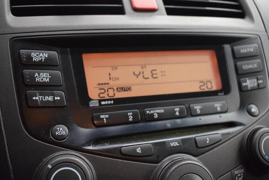 Honda Accord vaihtoauto