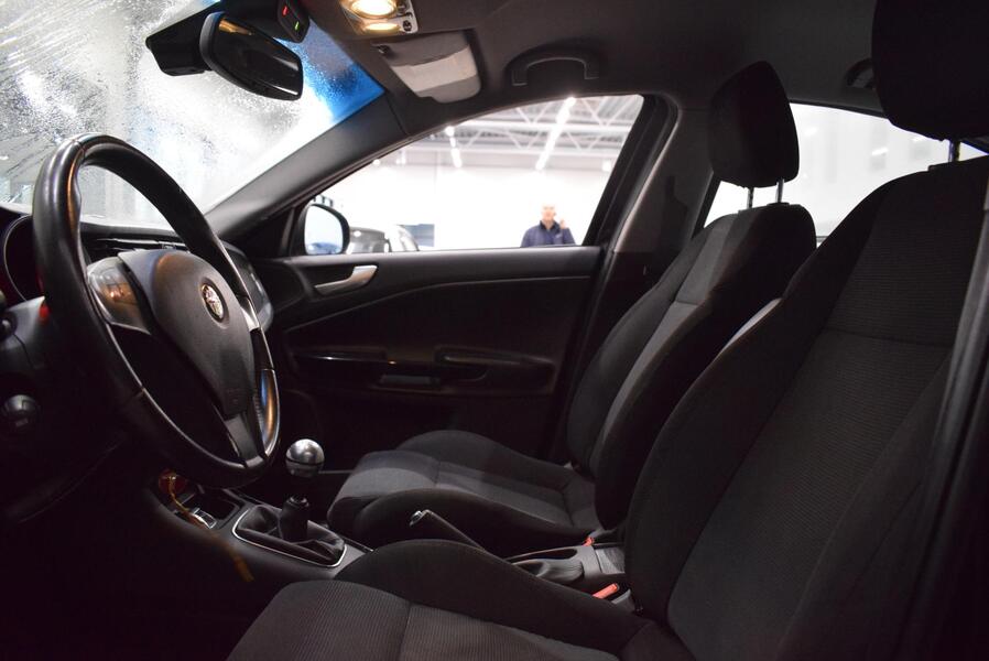 Alfa Romeo Giulietta vaihtoauto