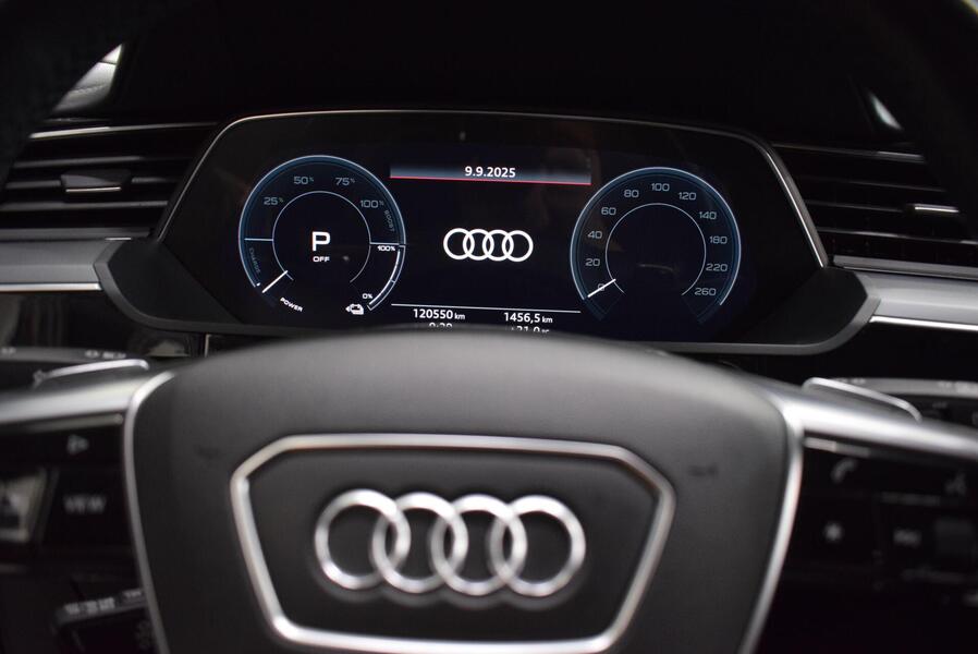 Audi e-tron vaihtoauto