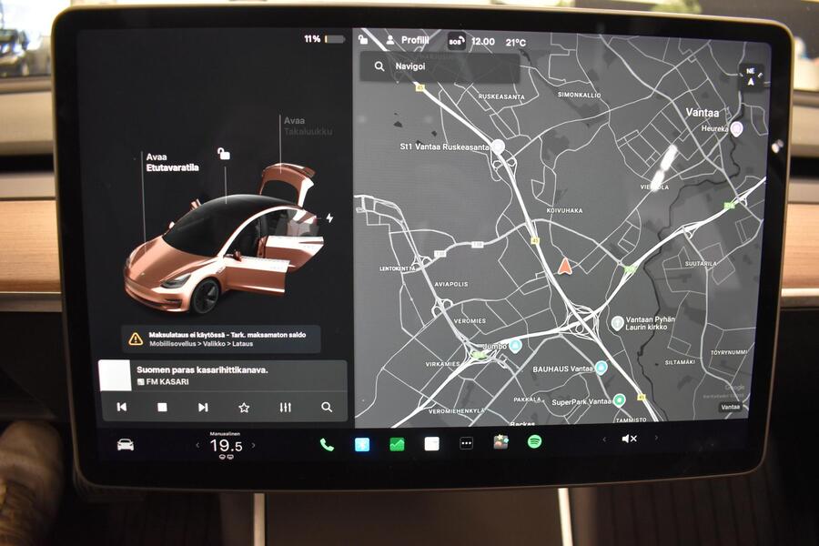 Tesla Model 3 vaihtoauto