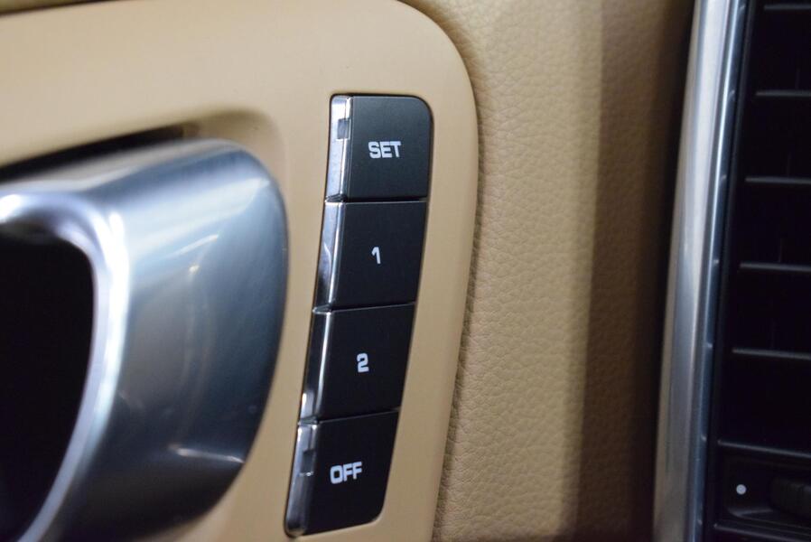 Porsche Cayenne vaihtoauto