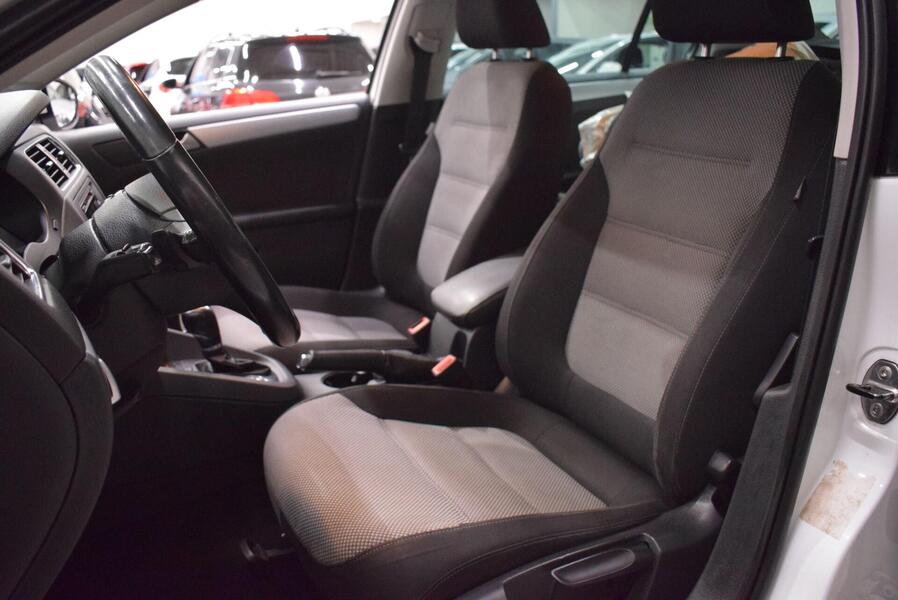 Volkswagen Jetta vaihtoauto