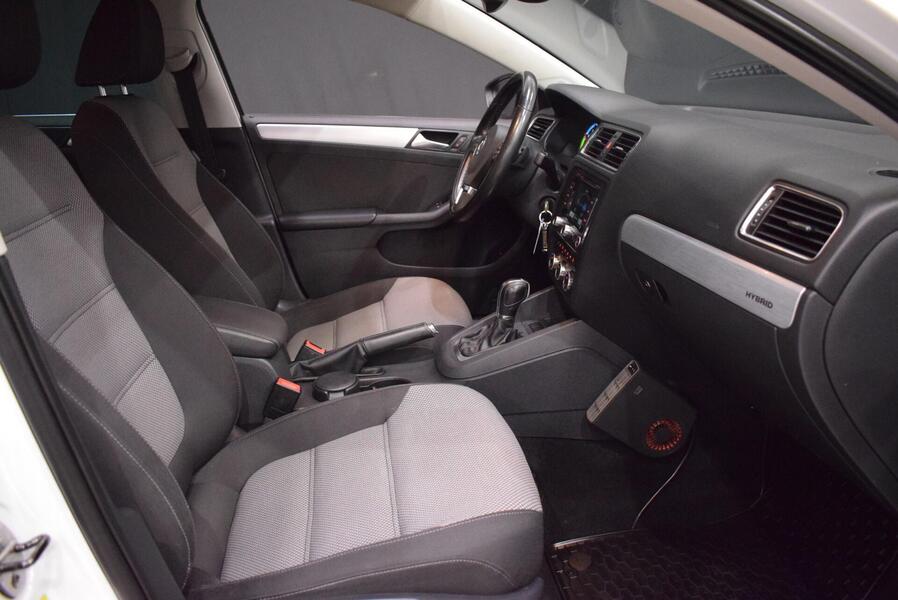 Volkswagen Jetta vaihtoauto