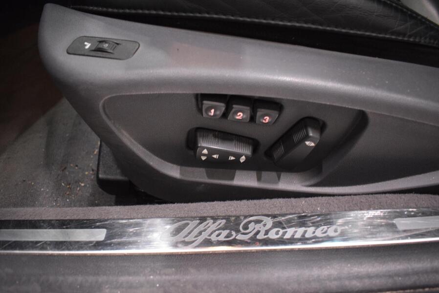 Alfa Romeo Brera vaihtoauto