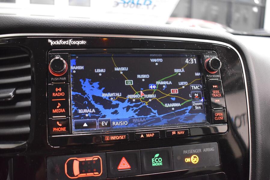 Mitsubishi Outlander PHEV vaihtoauto