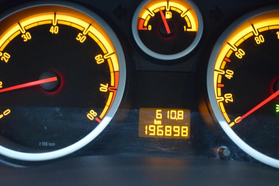 Opel Corsa vaihtoauto