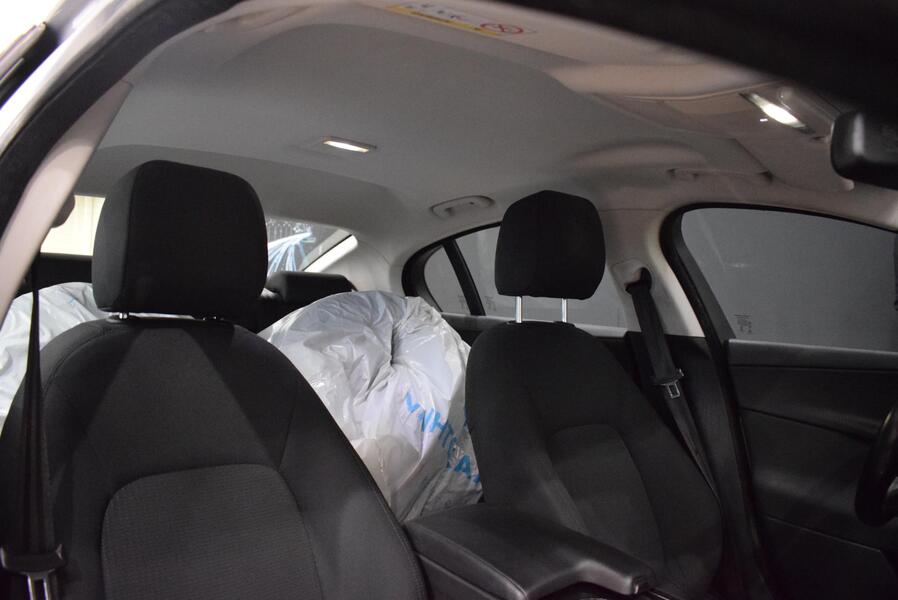 Jaguar XE vaihtoauto