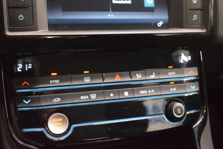 Jaguar XE vaihtoauto