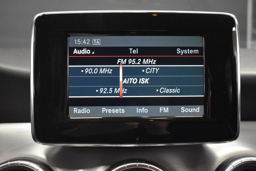 Mercedes-Benz CLA-sarja vaihtoauto