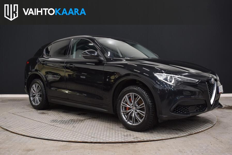 Alfa Romeo Stelvio vaihtoauto