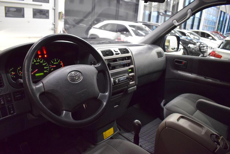 Toyota Hiace vaihtoauto