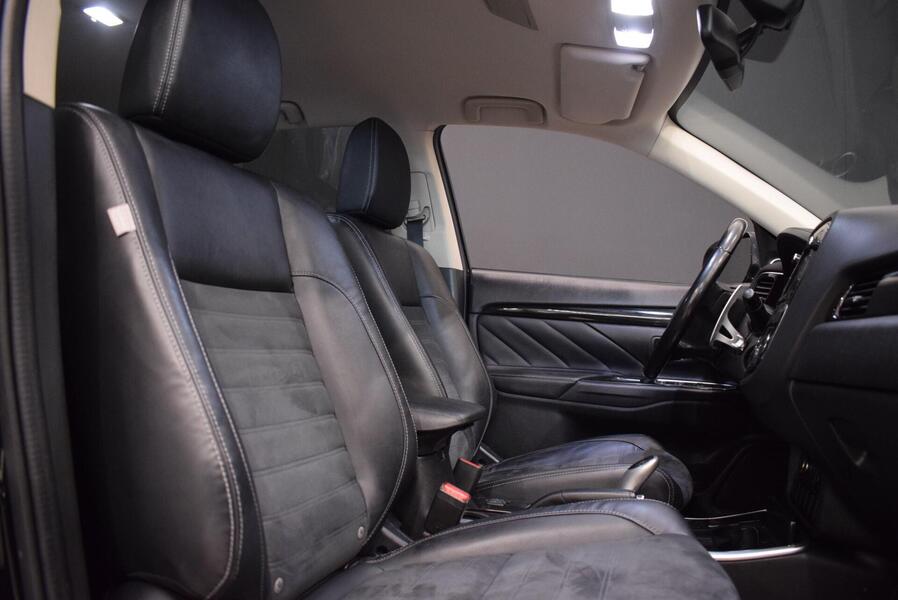 Mitsubishi Outlander PHEV vaihtoauto