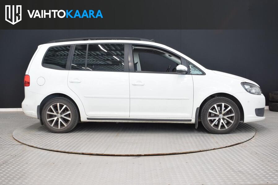Volkswagen Touran vaihtoauto