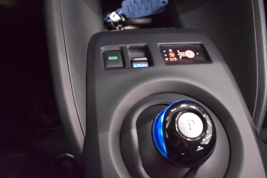 Nissan Leaf vaihtoauto