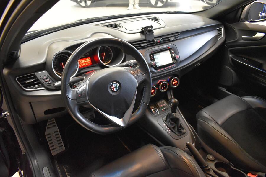 Alfa Romeo Giulietta vaihtoauto