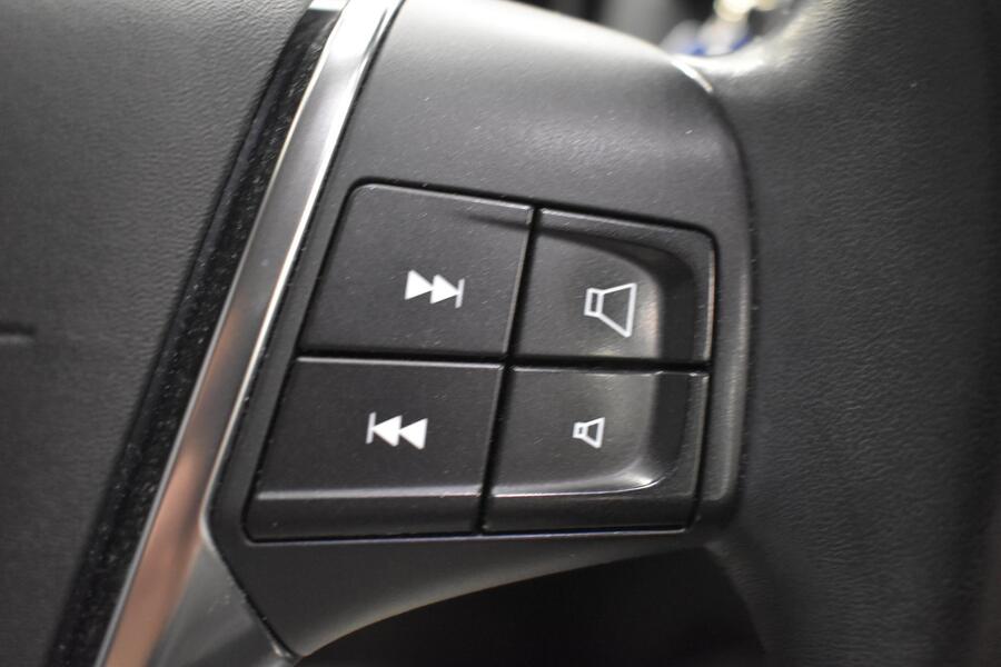 Volvo V40 Cross Country vaihtoauto