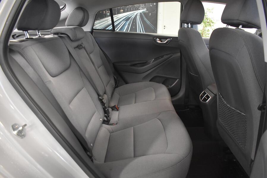 Hyundai IONIQ electric vaihtoauto