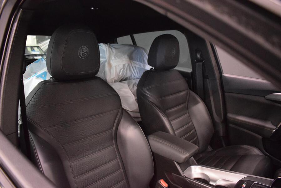 Alfa Romeo Tonale vaihtoauto