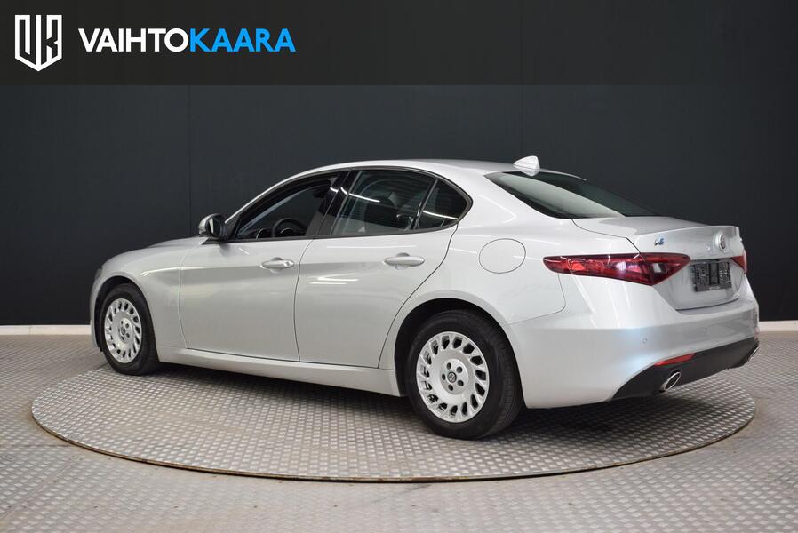 Alfa Romeo Giulia vaihtoauto