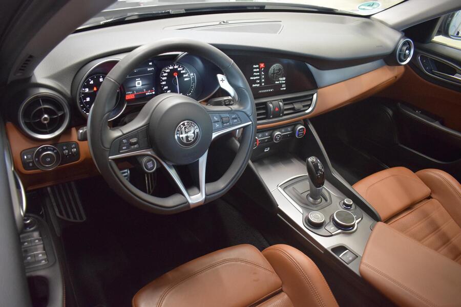 Alfa Romeo Giulia vaihtoauto