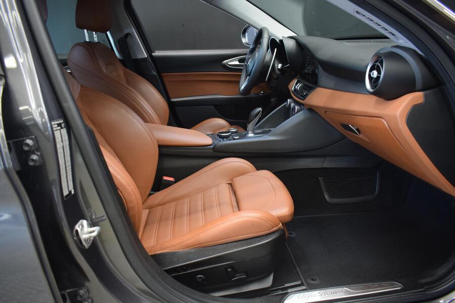 Alfa Romeo Giulia vaihtoauto