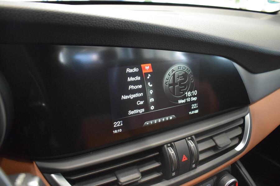 Alfa Romeo Giulia vaihtoauto