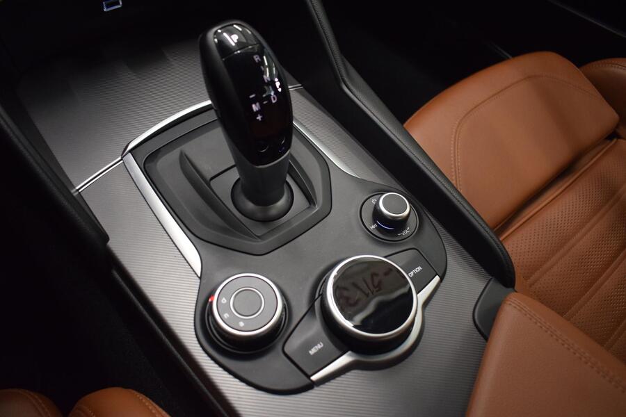 Alfa Romeo Giulia vaihtoauto