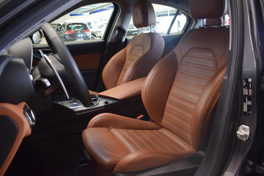 Alfa Romeo Giulia vaihtoauto