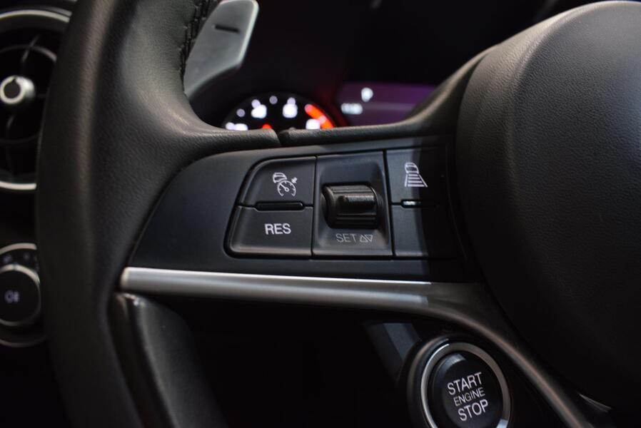 Alfa Romeo Giulia vaihtoauto