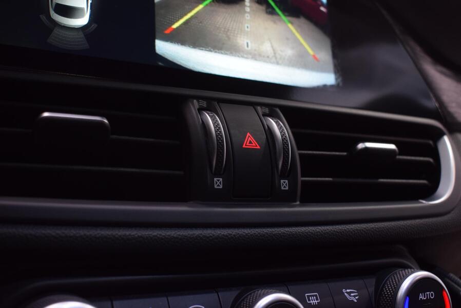 Alfa Romeo Giulia vaihtoauto