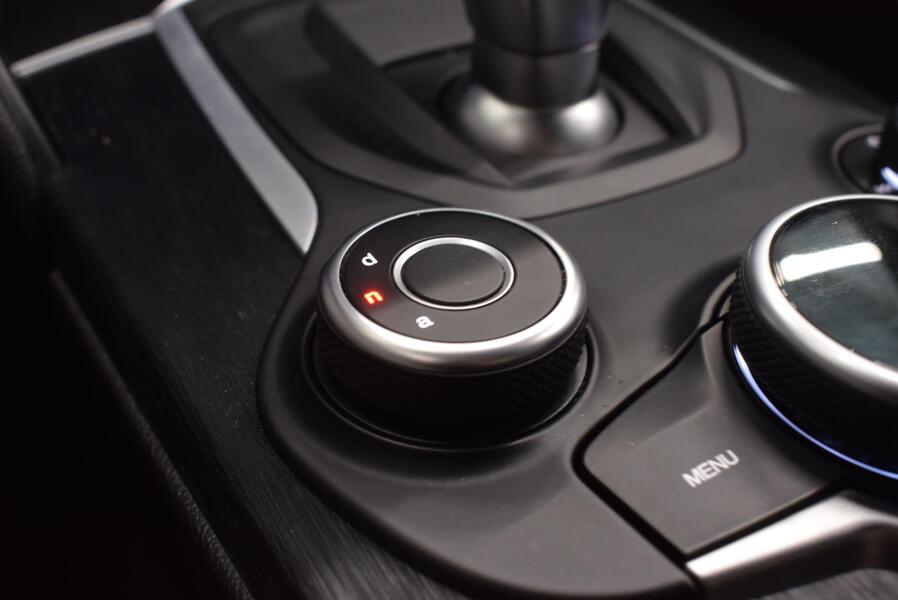 Alfa Romeo Giulia vaihtoauto