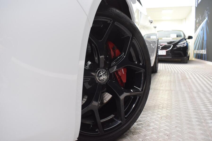 Alfa Romeo Giulia vaihtoauto