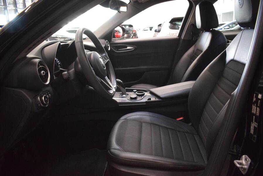 Alfa Romeo Giulia vaihtoauto