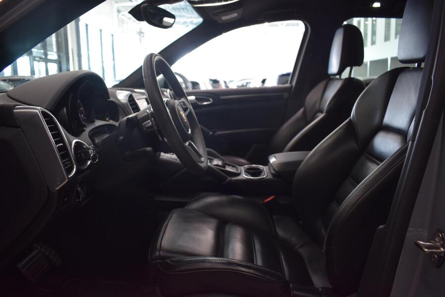 Porsche Cayenne vaihtoauto