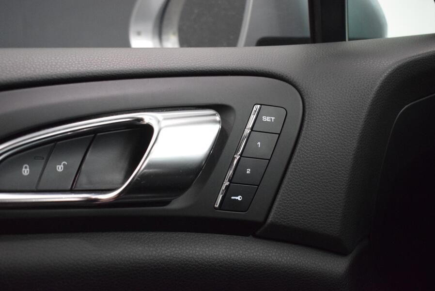 Porsche Cayenne vaihtoauto