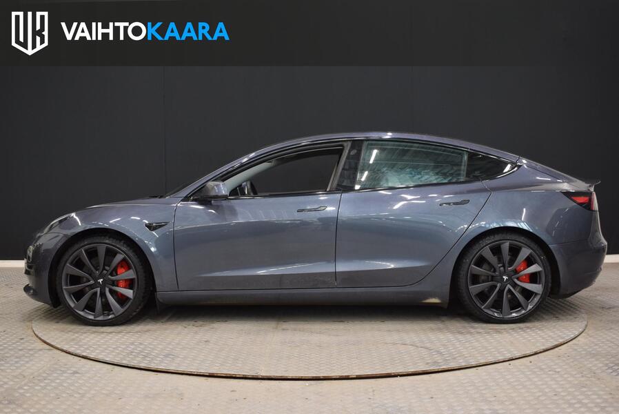 Tesla Model 3 vaihtoauto