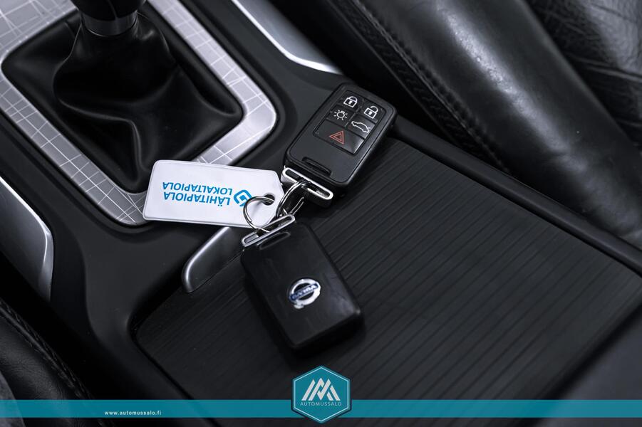 Volvo XC70 vaihtoauto